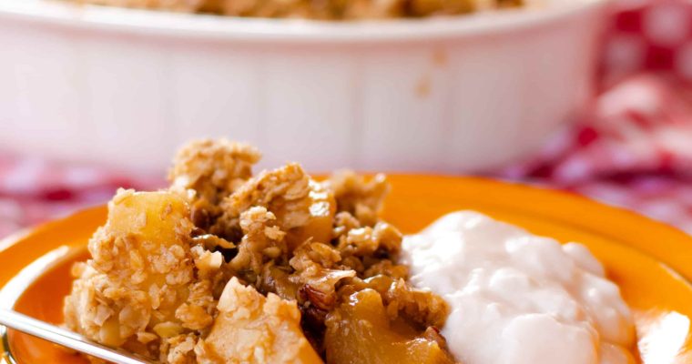 Crispy apple and pear crumble